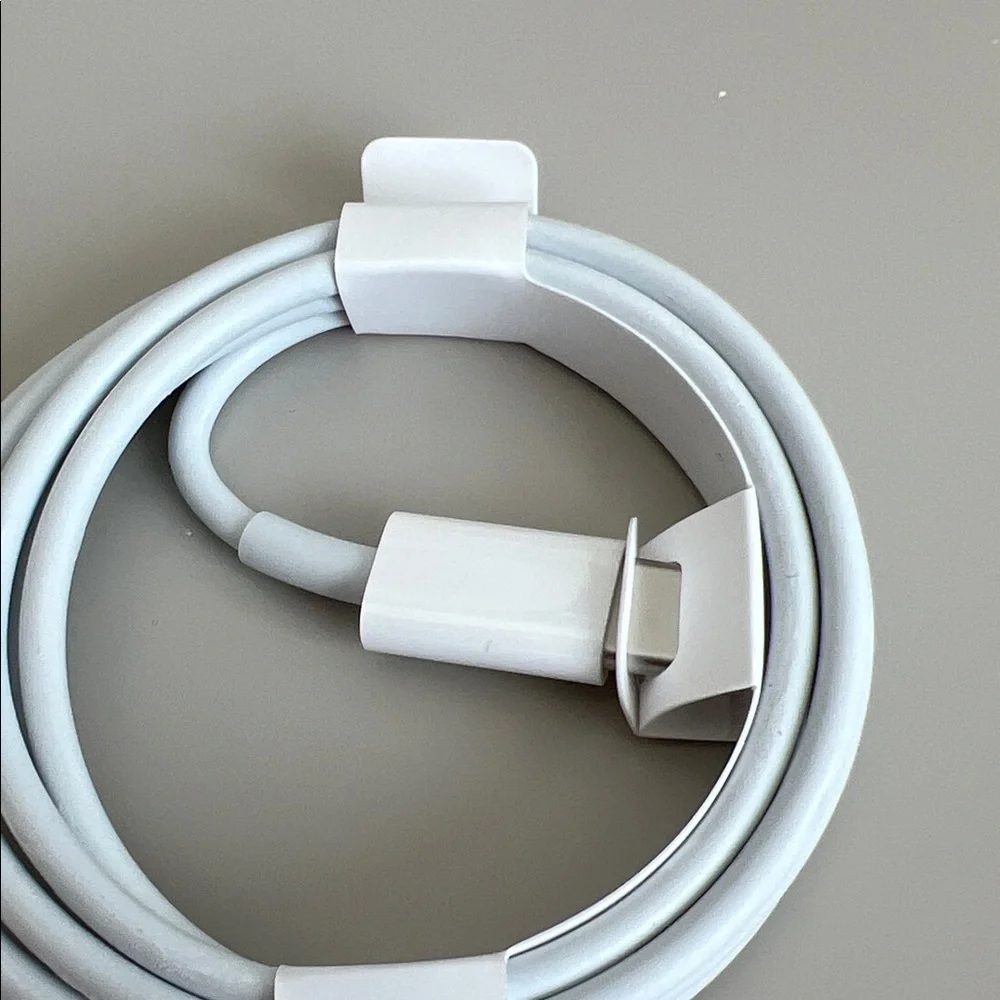 Apple USBC to Lightning Charging Cable (brand new)